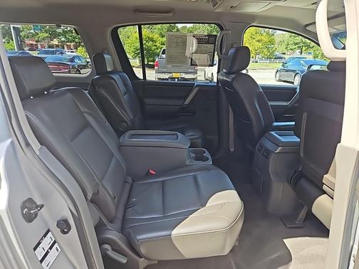2005 Nissan Armada LE