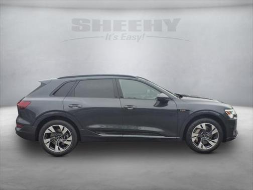 2021 Audi e-tron Premium