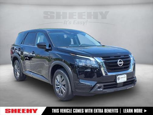 2023 Nissan Pathfinder S 4WD
