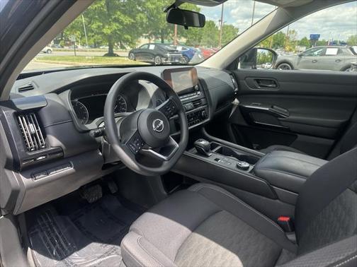 2023 Nissan Pathfinder S 4WD