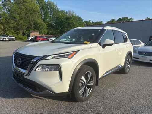 2022 Nissan Rogue SL