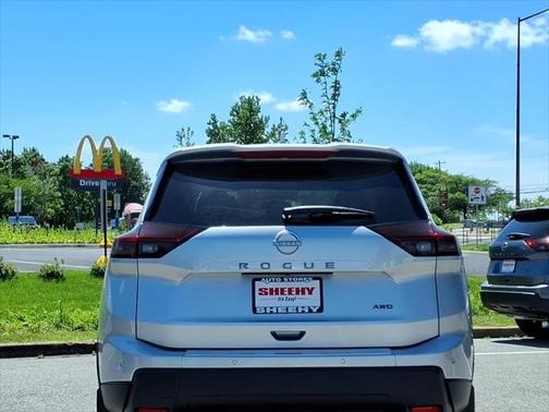 2025 Nissan Rogue SV