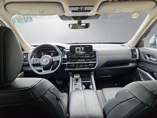 Brilliant Silver Metallic 2025 Nissan Pathfinder Platinum 4WD