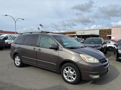 2004 Toyota Sienna XLE