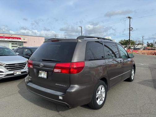 2004 Toyota Sienna XLE