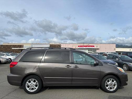 2004 Toyota Sienna XLE