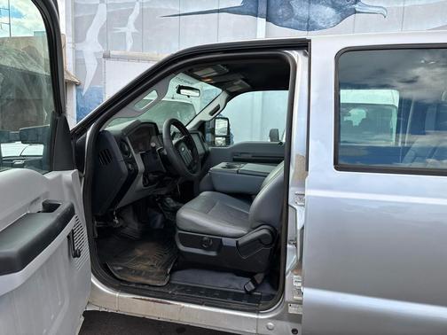 2013 Ford F-350 4WD Crew Cab 156'' King Ranch