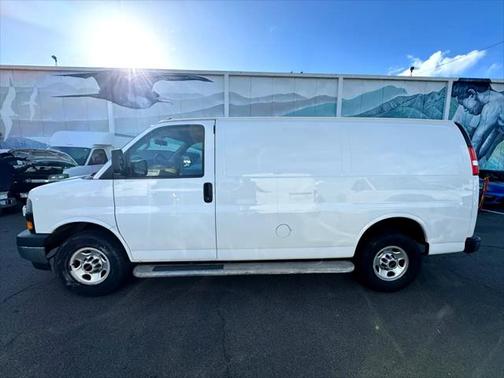 2021 GMC Savana 2500 Work Van
