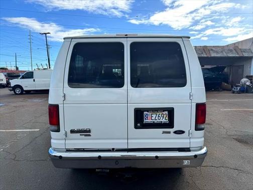 2011 Ford E350 Super Duty XLT