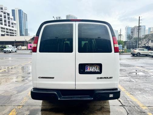 2004 Chevrolet Express 3500 Base