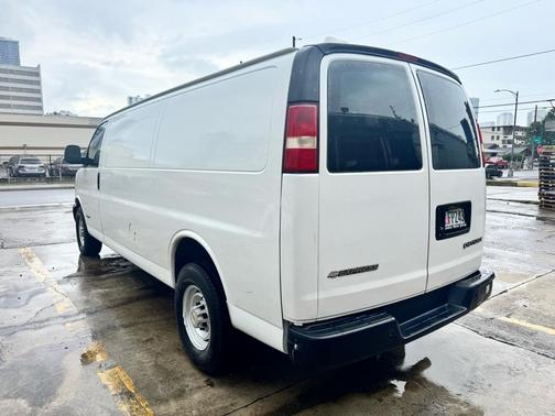 2004 Chevrolet Express 3500 Base