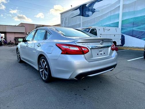 2016 Nissan Altima 2.5 SR