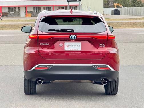 Ruby Flare Pearl 2021 Toyota Venza XLE