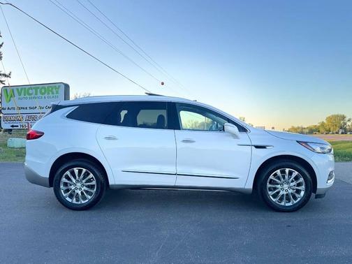 White Frost Tricoat 2021 Buick Enclave AWD Premium