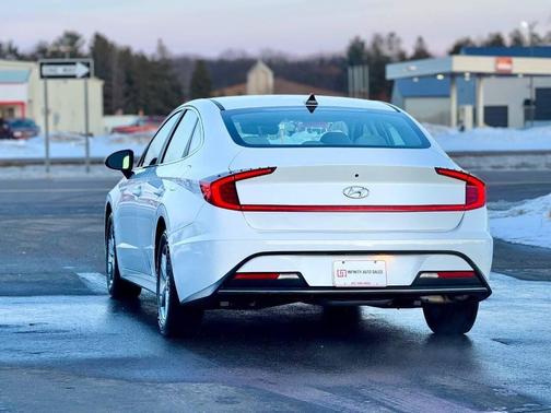 2020 Hyundai SONATA SE