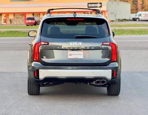 Gravity Gray 2024 Kia Telluride S