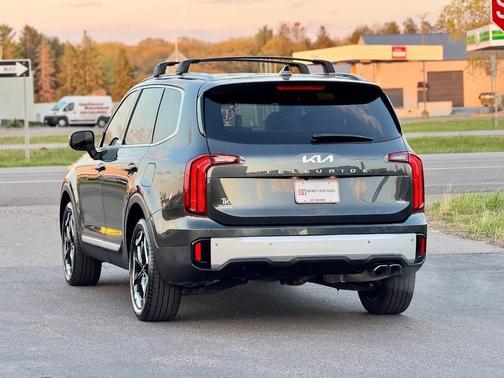 Gravity Gray 2024 Kia Telluride S