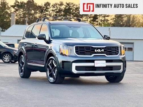 Gravity Gray 2024 Kia Telluride S SUV