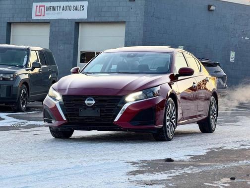 2023 Nissan Altima 2.5 SV