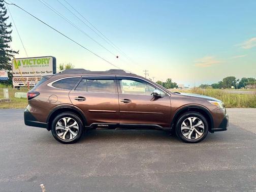 2021 Subaru Outback Touring XT