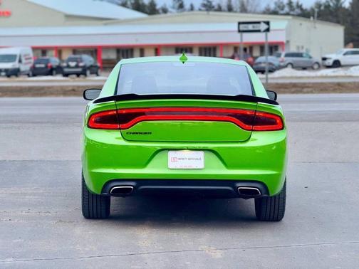 2017 Dodge Charger SXT