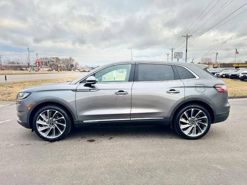 Asher Gray 2021 Lincoln Nautilus Reserve