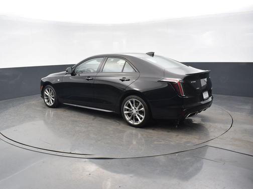 2022 Cadillac CT4 Sport