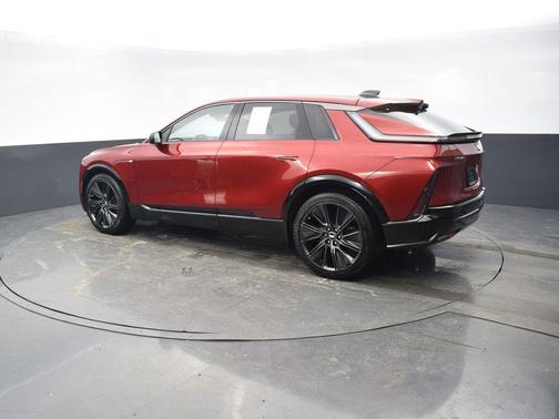 2024 Cadillac LYRIQ Sport