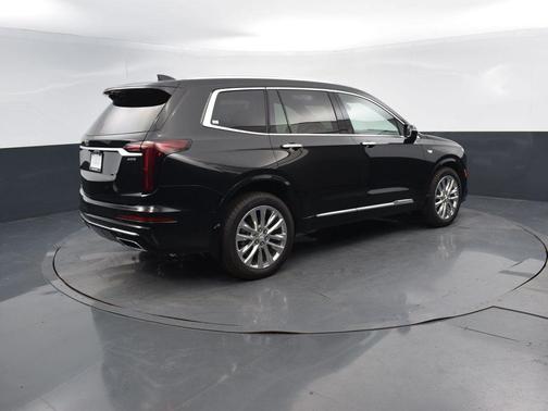 2025 Cadillac XT6 Premium Luxury AWD