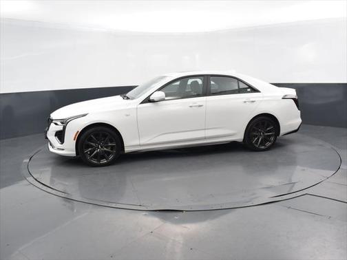 2022 Cadillac CT4 Sport