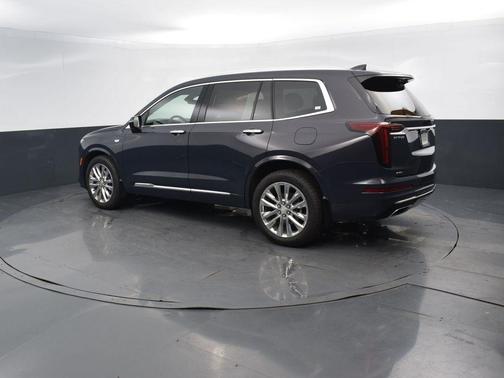 2025 Cadillac XT6 Premium Luxury AWD