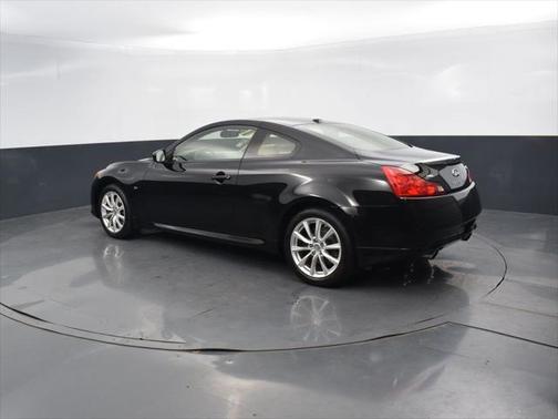 2015 INFINITI Q60 S