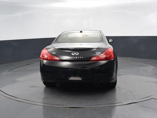 2015 INFINITI Q60 S