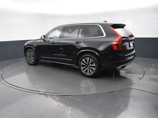2020 Volvo XC90 T5 Momentum