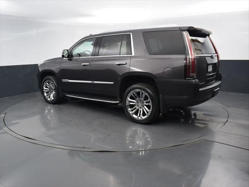 2017 Cadillac Escalade Luxury