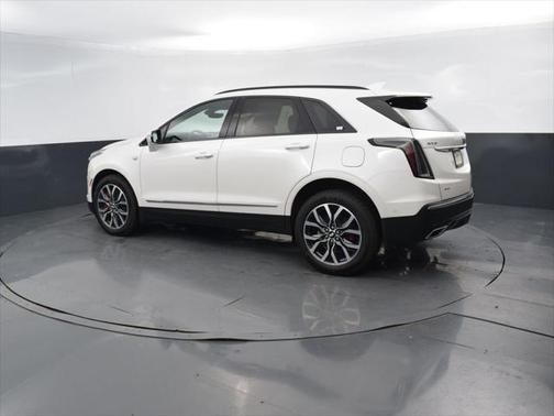 2025 Cadillac XT5 Sport