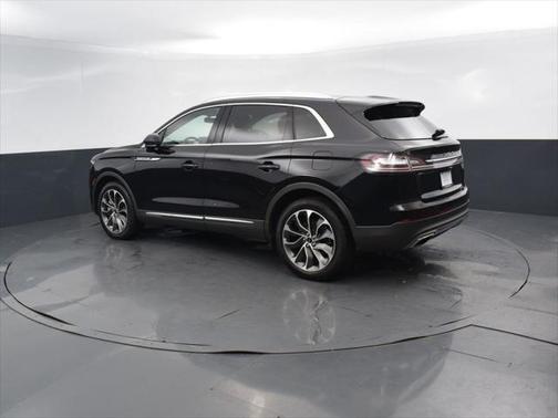 2021 Lincoln Nautilus Reserve