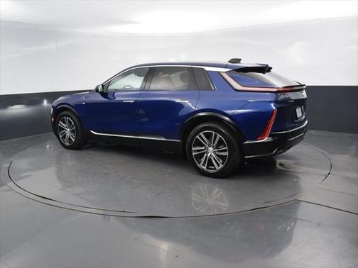 2024 Cadillac LYRIQ Luxury w/1SD