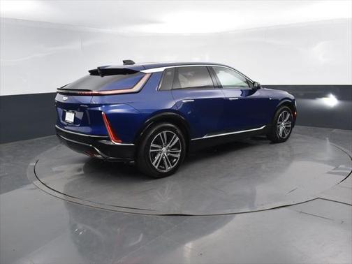 2024 Cadillac LYRIQ Luxury w/1SD