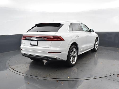 2023 Audi Q8 55 Premium Plus