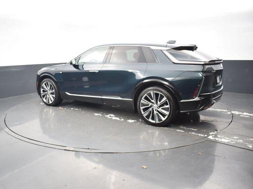 2024 Cadillac LYRIQ Luxury