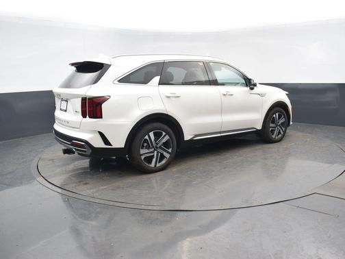 2022 Kia Sorento Plug-In Hybrid SX