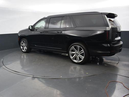 2025 Cadillac Escalade ESV Sport
