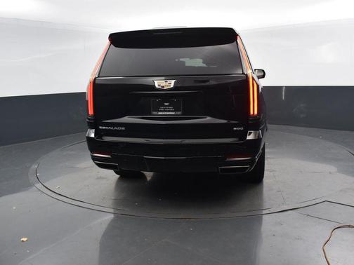 2025 Cadillac Escalade ESV Sport
