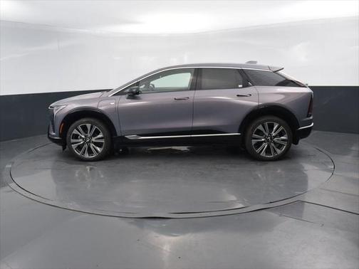 2025 Cadillac OPTIQ Luxury 2 AWD