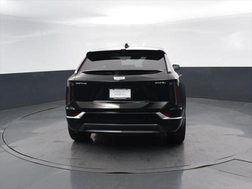 2025 Cadillac OPTIQ Luxury 2 AWD