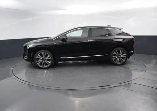 2025 Cadillac OPTIQ Luxury 2 AWD