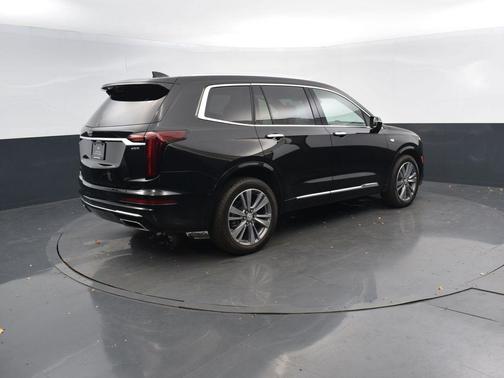 2022 Cadillac XT6 Premium Luxury AWD