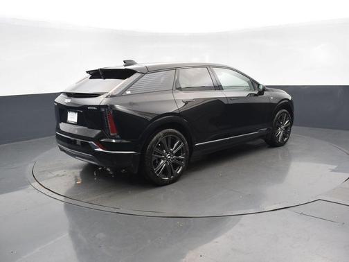 2026 Cadillac OPTIQ Premium Sport