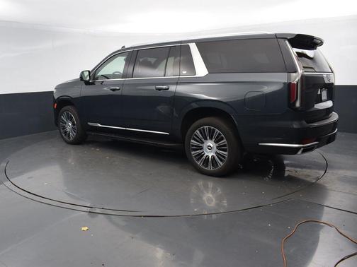 2022 Cadillac Escalade ESV Premium Luxury